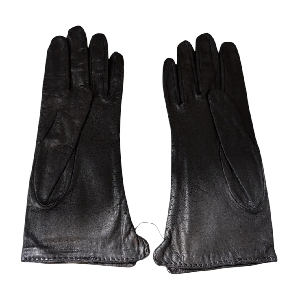 New Vintage Hermes Elegant Black Suede Leather Gloves with Gold Accents Lined 7
